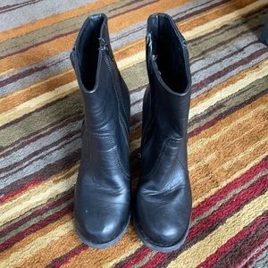 Pink pop black boots size 7.5